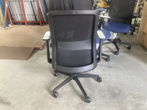 퍼시스 어라운드 메쉬의자 CHN6200C 사진 4
