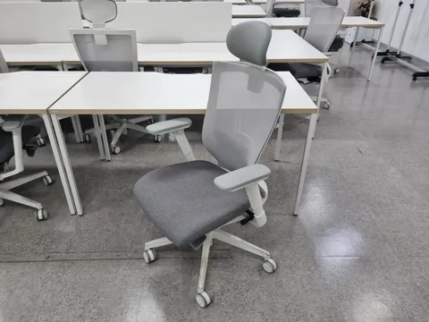 시디즈 T50HLDA 사무용의자 화이트쉘 사진 2
