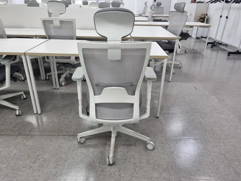 시디즈 T50HLDA 사무용의자 화이트쉘 사진 3